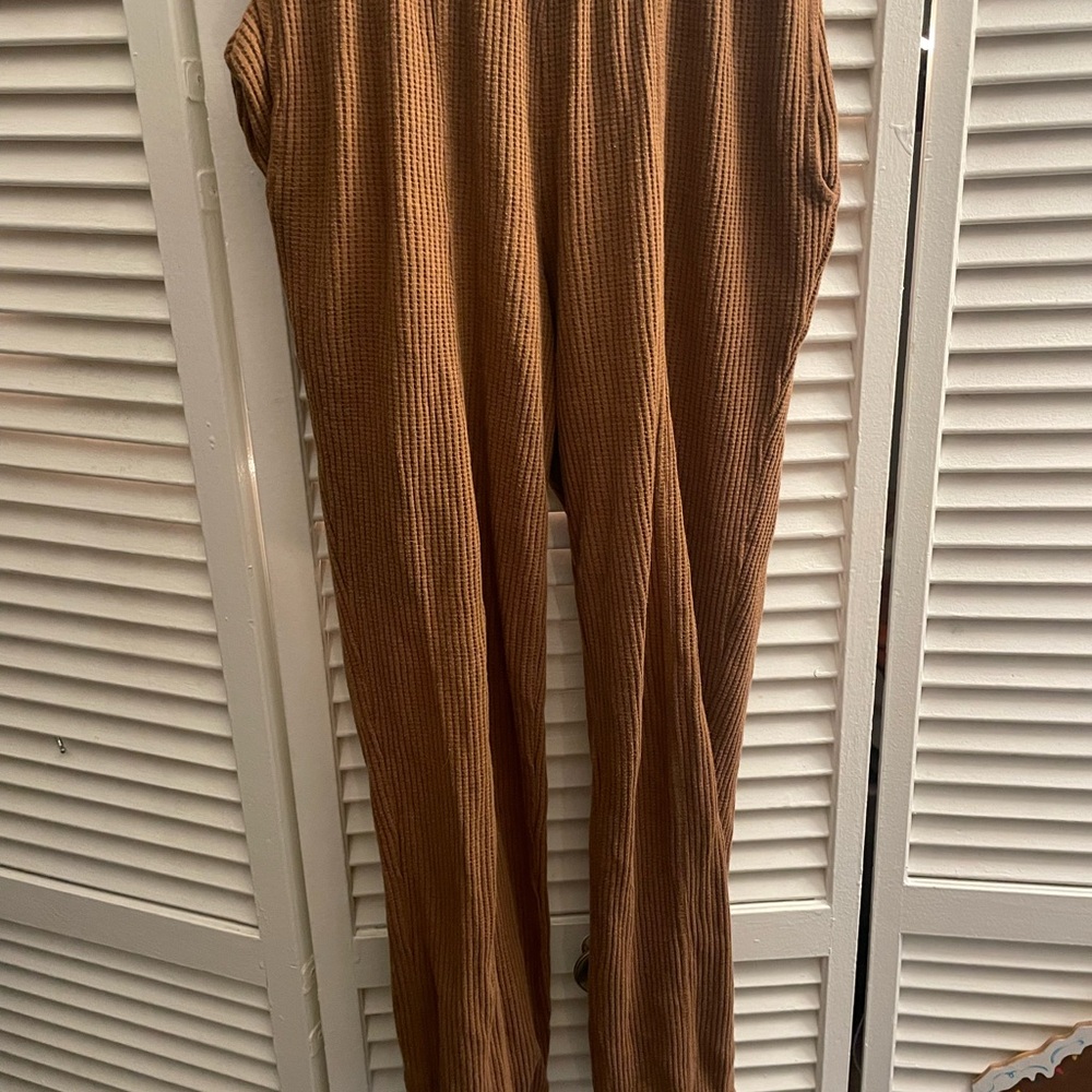 TWOForever 21 women’s sweatpants